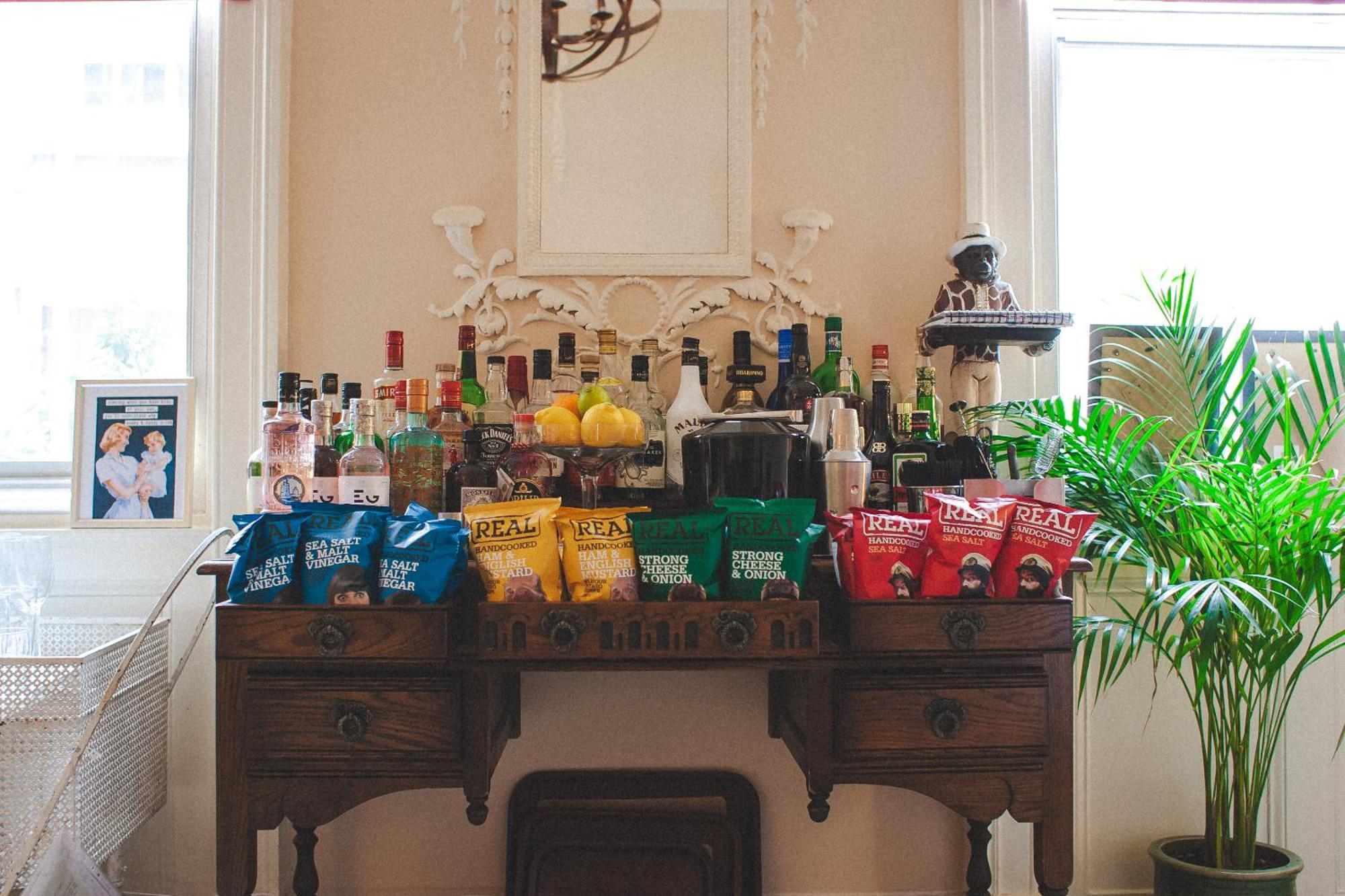 Darwin'S Townhouse Bed and Breakfast Shrewsbury Exteriör bild A wet bar