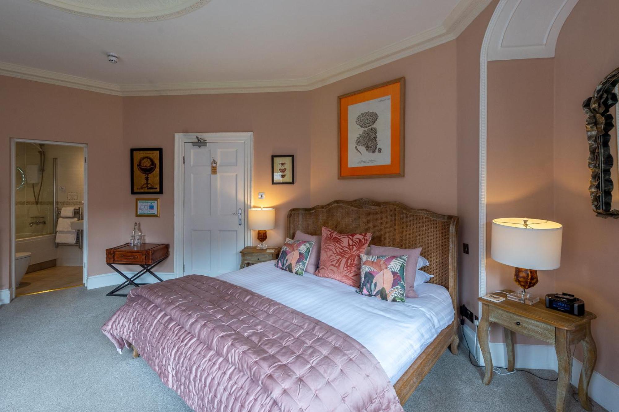Darwin'S Townhouse Bed and Breakfast Shrewsbury Rum bild A bedroom at the hotel